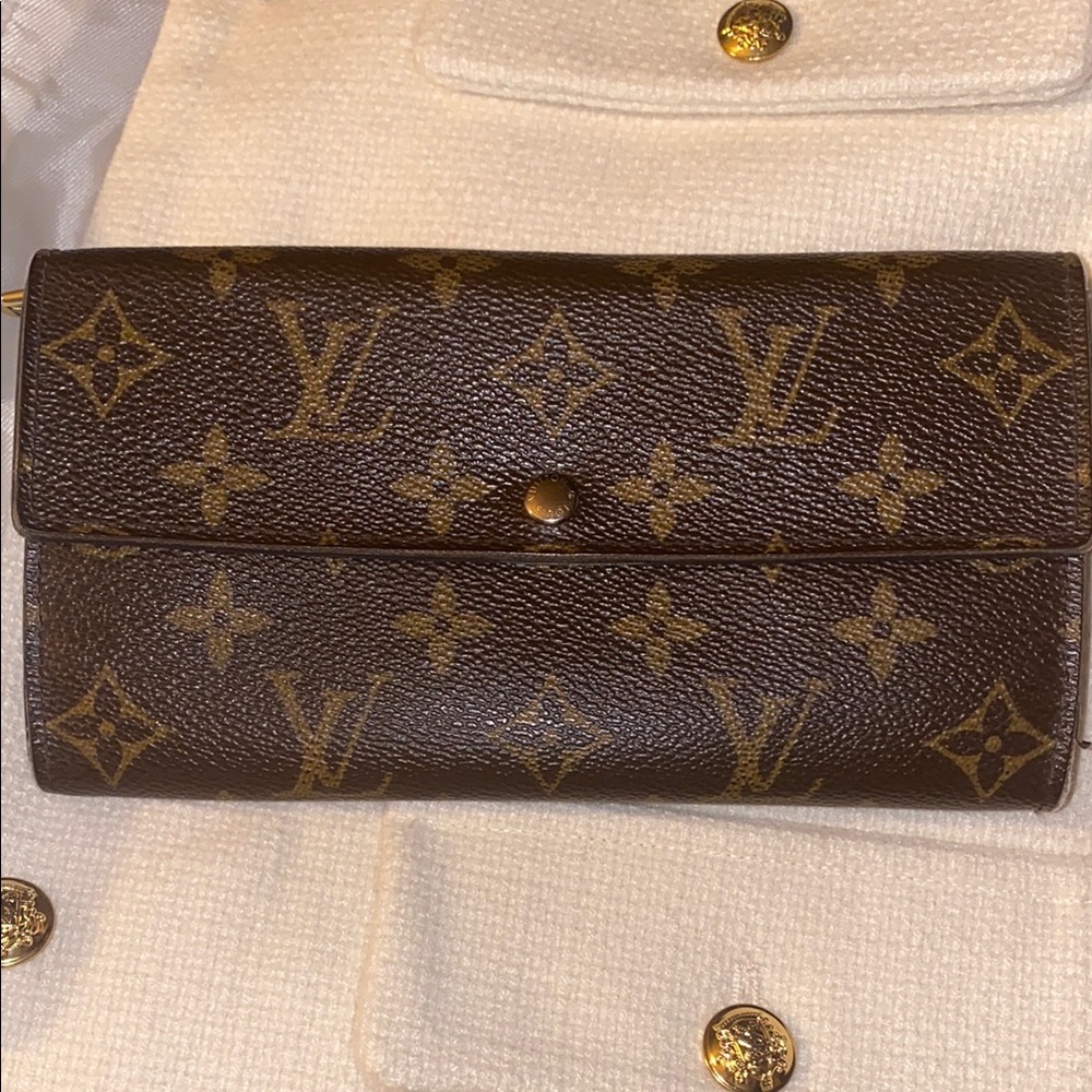Louis Vuitton Sarah Wallet Monogram